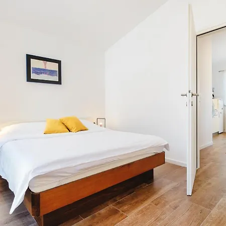 Cosy Close To The And Centre Apartment Poreč